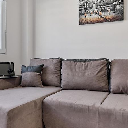 Cozy Apartment With Balcony On The Black Sea- Part Of The Family 'Vicki Apart Varna Ngoại thất bức ảnh