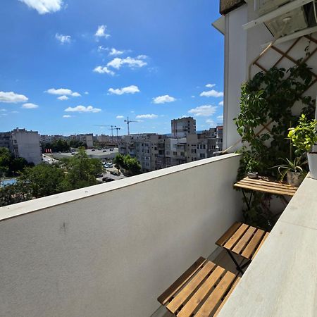Cozy Apartment With Balcony On The Black Sea- Part Of The Family 'Vicki Apart Varna Ngoại thất bức ảnh